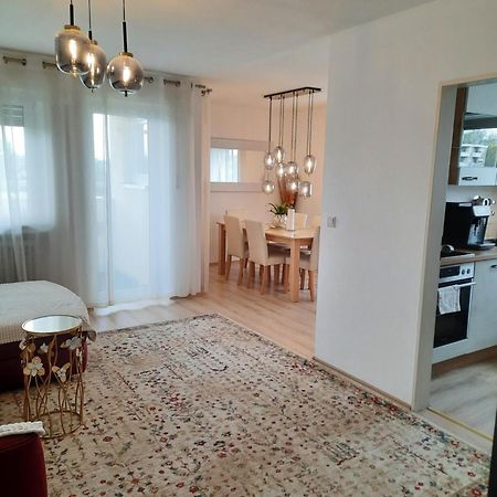 Moderne 3Zimmer Wohnung, In Koenigsbrunn Bei Augsburg Εξωτερικό φωτογραφία