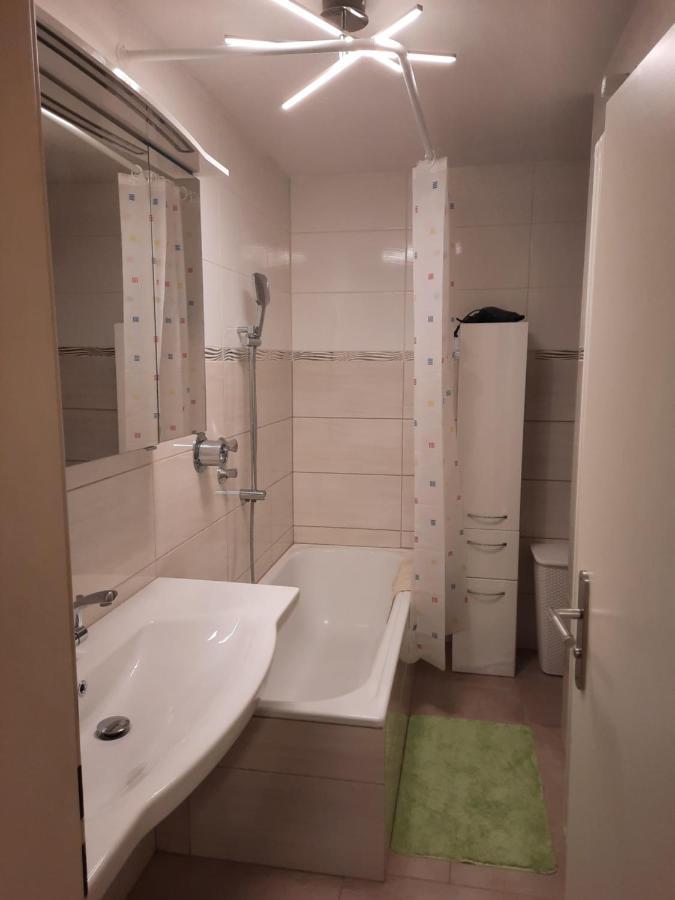 Moderne 3Zimmer Wohnung, In Koenigsbrunn Bei Augsburg Εξωτερικό φωτογραφία