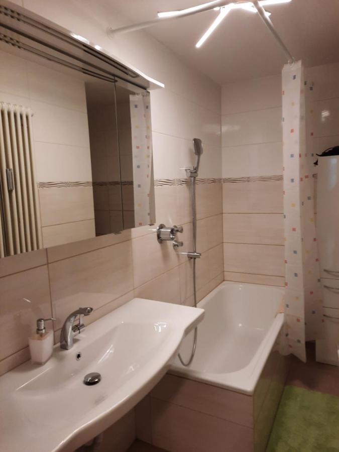 Moderne 3Zimmer Wohnung, In Koenigsbrunn Bei Augsburg Εξωτερικό φωτογραφία